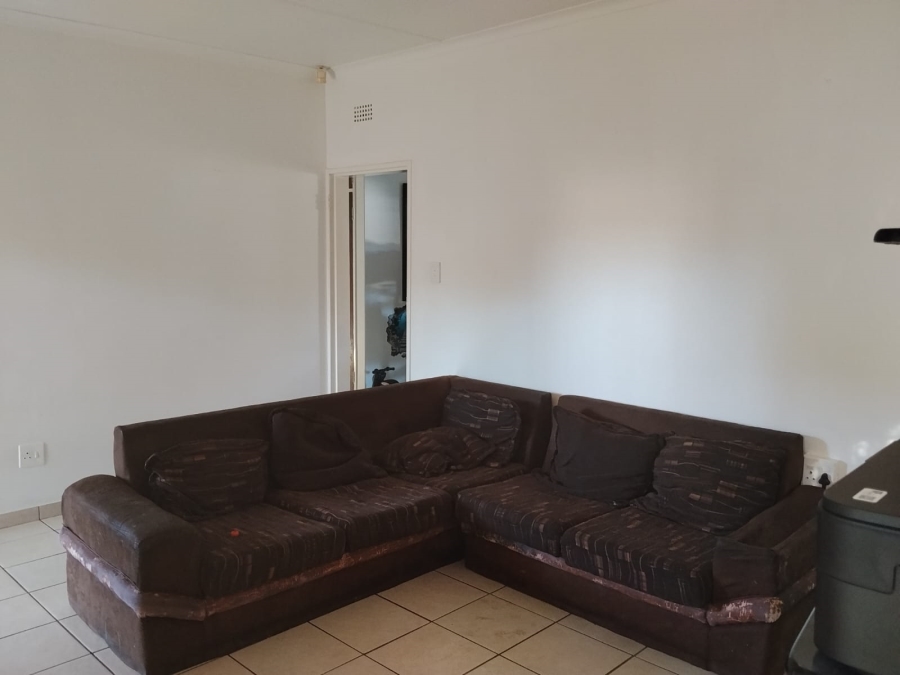 To Let 3 Bedroom Property for Rent in Geelhoutpark North West